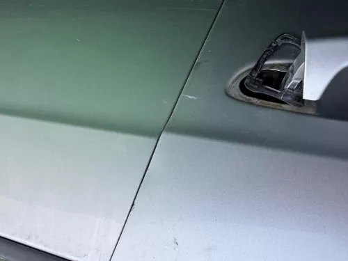 VW Passat 3C Kombi o. Limous Tür vorne links Fahrer silber LA7W reflexsilber (183095)