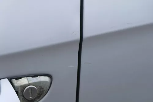VW Passat 3C Kombi o. Limous Tür vorne links Fahrer silber LA7W reflexsilber (183095)