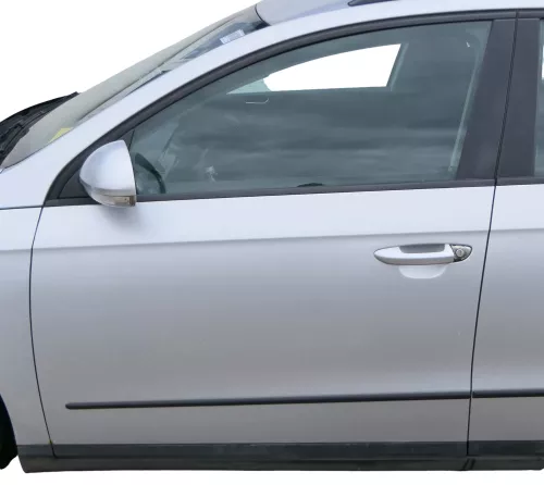 VW Passat 3C Kombi o. Limous Tür vorne links Fahrer silber LA7W reflexsilber