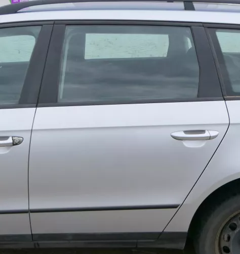 VW Passat 3C Kombi Variant Tür hinten links silber LA7W -OHNE Anbauteile c