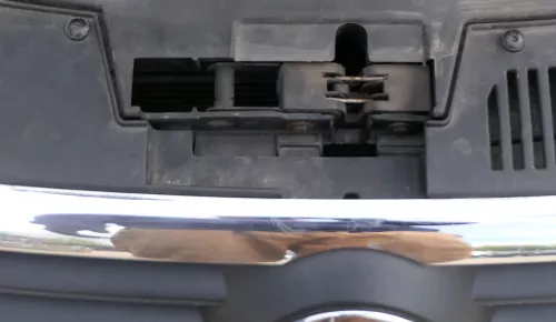 Passat 3C B6 Motorhaube Motorhaubenschloß Schloß Klappenschloß vorn 3C1823509D  (183112)