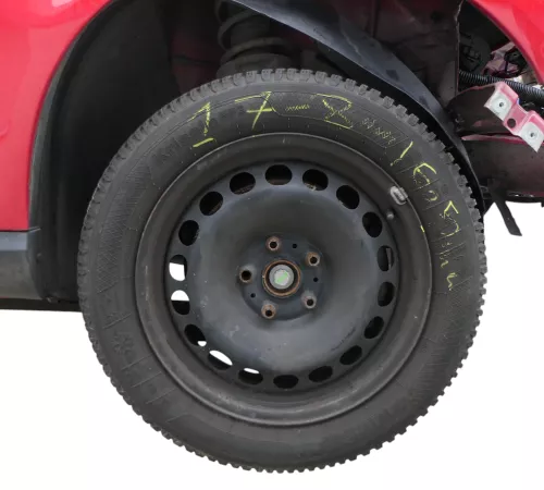 4x VW Passat 3C Golf Reifen Winterrreifen M&S 205/55 R16 91T Felgen 8-8mm (183421)