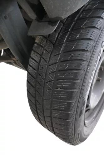 4x VW Passat 3C Golf Reifen Winterrreifen M&S 205/55 R16 91T Felgen 8-8mm (183421)