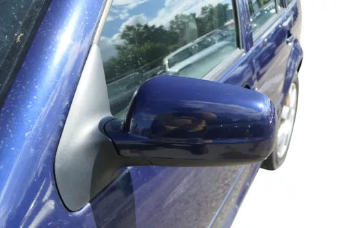 VW Golf 4 Bora elektrischer Spiegel vorne links Außenspiegel blau LB5N Glas (183474)