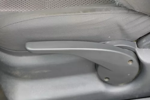 VW Fox Sitz Fahrersitz vorne links OHNEAirbag höhenverstellbar (183549)