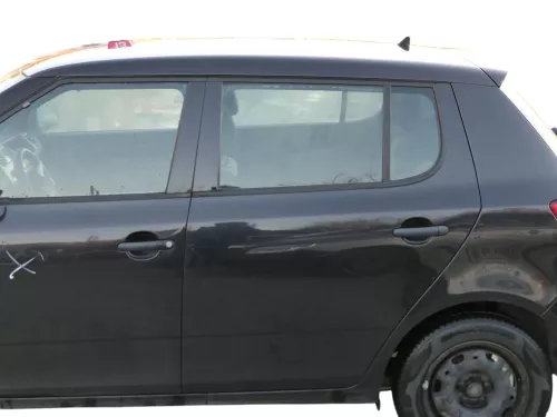 Skoda Fabia 5J Limousine Tür hinten links schwarz LF9R - ohne Anbauteile