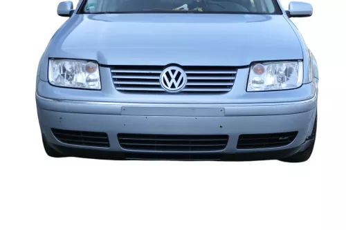 VW Bora Stoßstange vorne Frontstoßstange Stoßfänger vorn blau LB5S