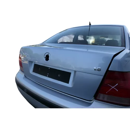 VW Bora Limousine Heckklappe Kofferraumklappe Klappe hinten blau LB5S (183697)