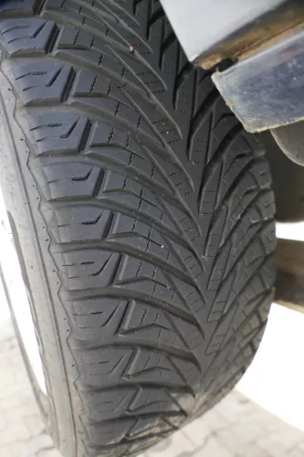 2x VW Sharan NUR Reifen 215/55 R16 97V Winterreifen ca. 5-6mm (183756)