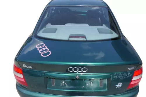 Audi A4 B5 Heckklappe hinten Klappe Kofferraumklappe Limousine grün LZ6J bis1999