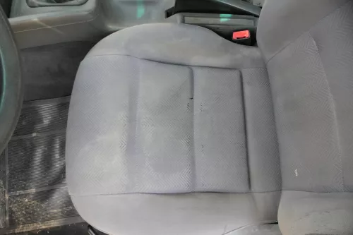 Audi A4 B5 Sitz Fahrersitz vorne links höhenverstellbar (183780)