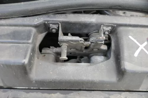 A4 B5 Motorhaube Motorhaubenschloß Schloß Klappenschloß vorn 8D0823509J