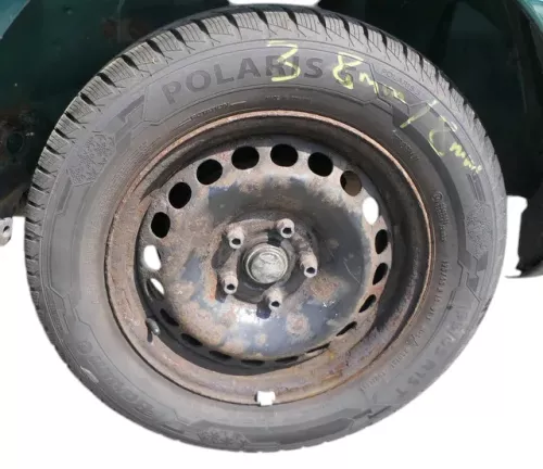 4x A4 B5 A6 4B Passat 3BG Felgen Reifen Winterreifen M+S 195/65 R15 91T 6-8mm