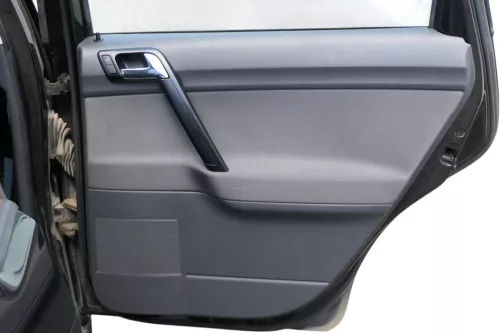 1x VW Polo 9N 9N3 Türverkleidung Verkleidung Tür hinten rechts 4/5-Türer dunkel
