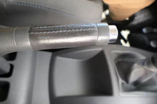 VW Polo 9N 9N3 Handbremse Feststellbremse schwarz Leder  blaue Nähte