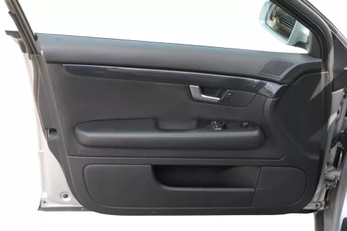 1x A4 8E B6 Türverkleidung Verkleidung Tür vorne links soul schwarz -ohne Schalt (184070)