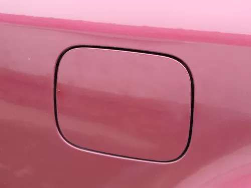 Audi A6 4B 4Z Tankdeckel Tankklappe Tank Deckel Klappe rot LZ3L