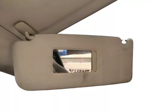 Audi A6 4B Sonnenblenden Sonnenblende rechts - vanille gelb besch