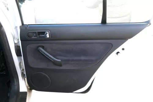 1x VW Golf 4 1J Limousine Türverkleidung Verkleidung Tür hinten rechts schwarz