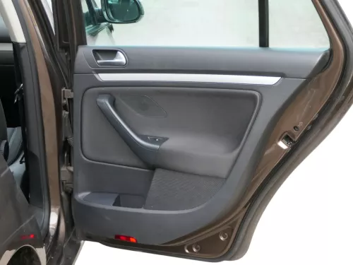 1x Golf Variant Kombi AJ5 5 1K Türverkleidung Verkleidung Tür hinten rechts schw