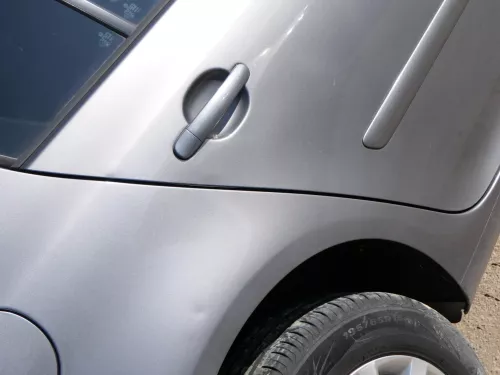 Golf 5 V 1K Tür Türrahmen hinten rechts 4/5-Türer grau LA7T -ohneAnbautei (184450)