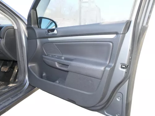 Golf 5 Limousine Türverkleidung Tür vorn rechts 4/5Türer RECHTSLENKER RHD Leder (184456)