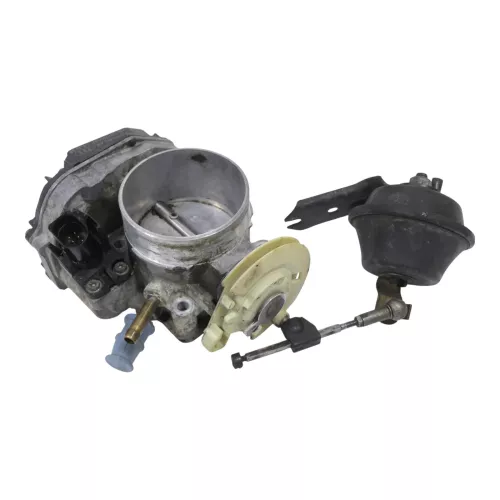 Audi A4 B5 Passat 3B Drosselklappe 078133063AM 2.4 2,8 AGA AJG APC ACK AGE Motor (184490)