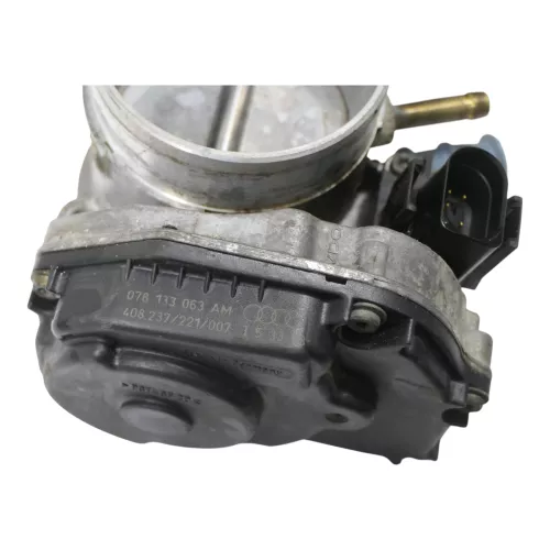 Audi A4 B5 Passat 3B Drosselklappe 078133063AM 2.4 2,8 AGA AJG APC ACK AGE Motor (184490)