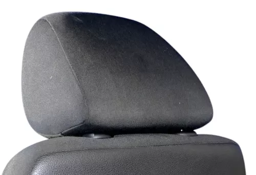 1x VW Polo 6R Kopfstütze vorne vorn schwarz rechts oder links 6R0881901 83V (184531)