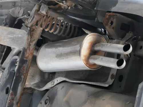 Golf 4 Bora Auspuff Endtopf + Mitteltopf AGZ AQN AUM Variant Kombi 2,3 1,8T