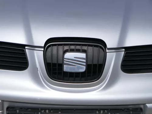 Seat Arosa 6H Stoßstange Frontstoßstange vorne grau silber LS7N Facelift + Grill (184682)