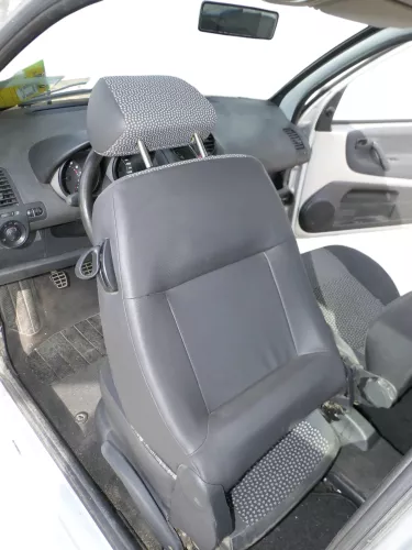 Seat Arosa VW Lupo Sitz vorn links Fahrersitz Höhenverstellung schwarz dunkel (184690)