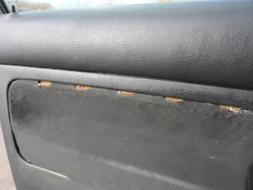 VW Golf 4 2/3-Türer Türverkleidung Verkleidung Tür vorne links schwarz (184701)