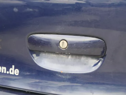VW Polo 9N3 9N Heckklappe Kofferraumklappe Klappe blau LB5N ohne Anbauteile (184894)