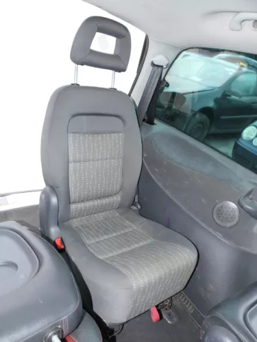 VW Sharan 7M Galaxy 1x Sitz hinten links Rücksitz 6+7 Sitz  (184944)