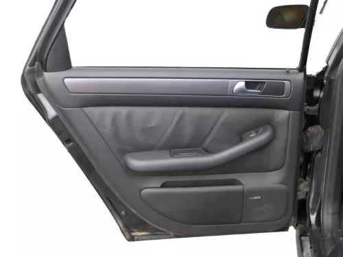 1x A6 4B Türverkleidung Verkleidung Tür hinten links Leder schwarz soul Bose