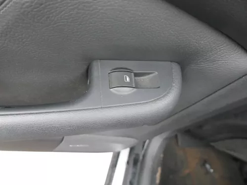 1x A6 4B Türverkleidung Verkleidung Tür hinten links Leder schwarz soul Bose (184980)