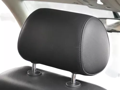 1x A4 B5 A6 4B Kopfstütze vorne rechts/links Buffalino schwarz soul