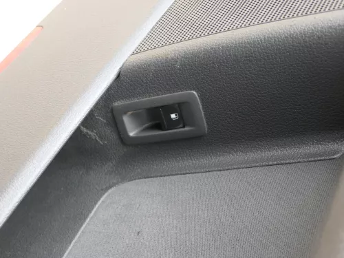 VW Golf Plus 5M 1x Türverkleidung Verkleidung Tür vorne links schwarz (185038)