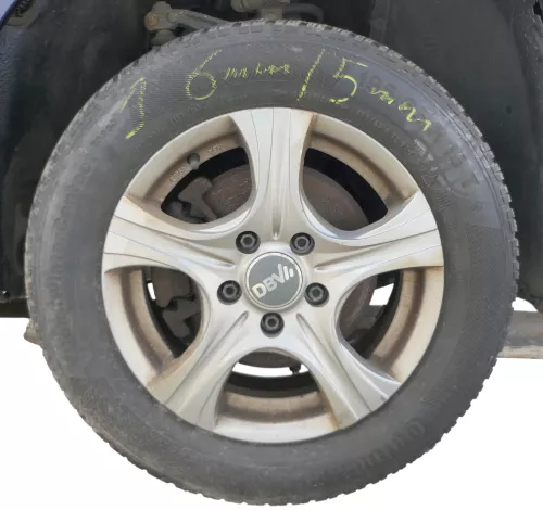 VW Golf A3 Alufelgen Winterreifen Reifen 195/65 R15 91T KBA 49163 # 5-8mm ML536L (185074)