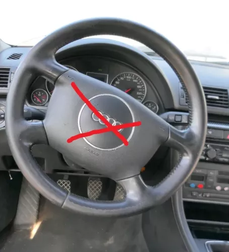 Audi A4 8E B6 B7 Lenkrad 4-Speichen 8E0419091BF Leder schwarz - OHNE Airbag