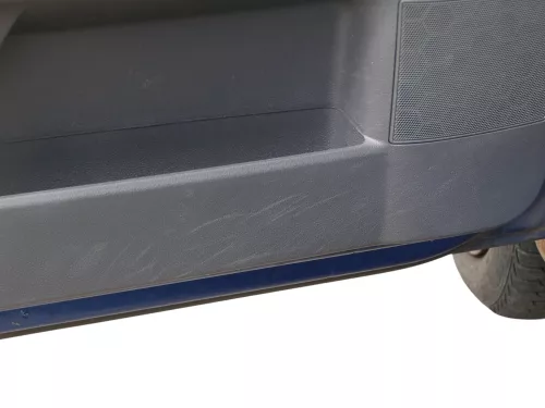 1x VW Polo 9N Türverkleidung Verkleidung Tür vorne links 2/3-Türer Griff Öffner (185289)