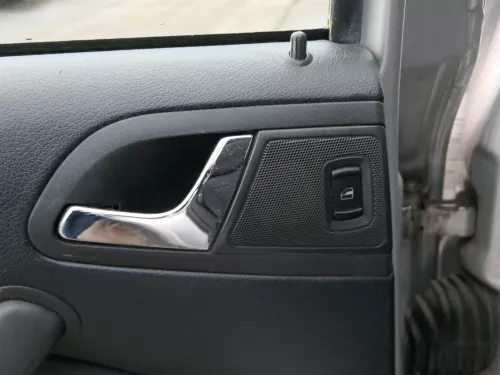 1x Octavia 1U Kombi Türverkleidung Verkleidung Tür hinten links (184315)