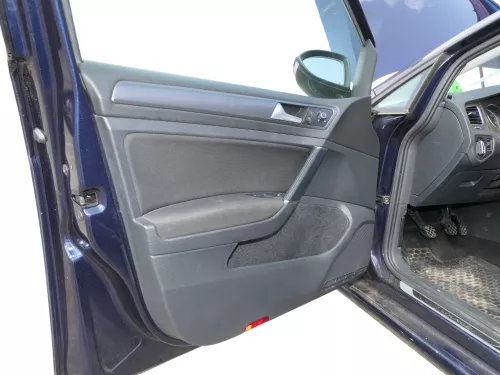 1x VW Golf 7 5G AU Türverkleidung Tür vorne links 4/5-Türer titan schwarz (185480)