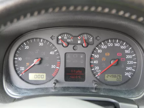 Golf 4 Tacho Tachometer Kombiinstrument ca.249.000km 1J0920822C 1,9 TDI 85kw AJM