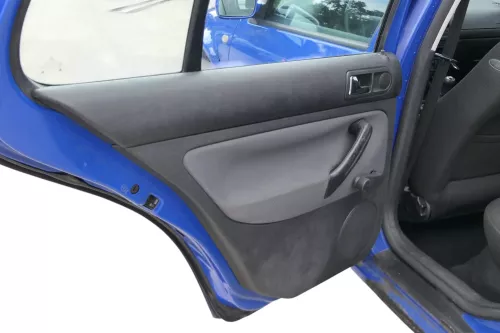 1x VW Golf 4 1J Limousine Türverkleidung Verkleidung Tür hinten links schwarz