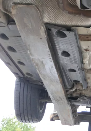 VW Passat 3C B6 B7 Unterbodenverkleidung Verkleidung rechts unten Abdeckung (181918)