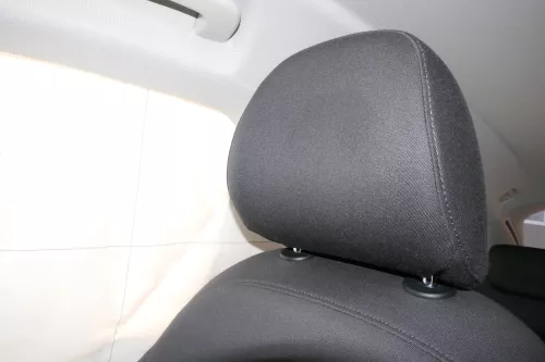 1x Audi A4 B8 8K Kopfstütze vorne rechts oder links schwarz /soul vorn 8K0885921 (110252)