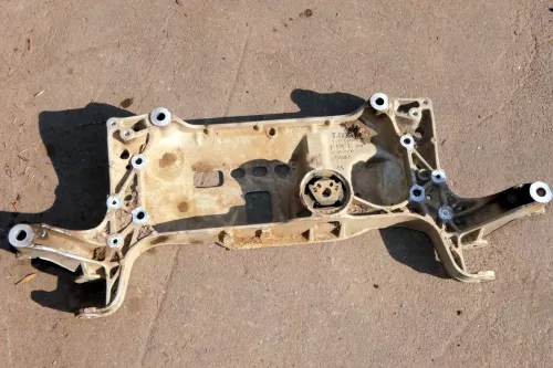 VW Tiguan Passat 3C Q3 Achse Aggregateträger vorne 7N0199369A 3C0199313AR TDI (112819)
