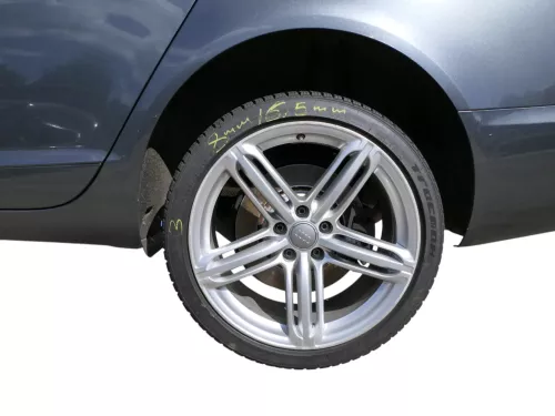 4x A6 4F Alufelgen Allwetterreifen Reifen Felgen 255/35 ZR19 6-8mm 8T0601025T (185984)